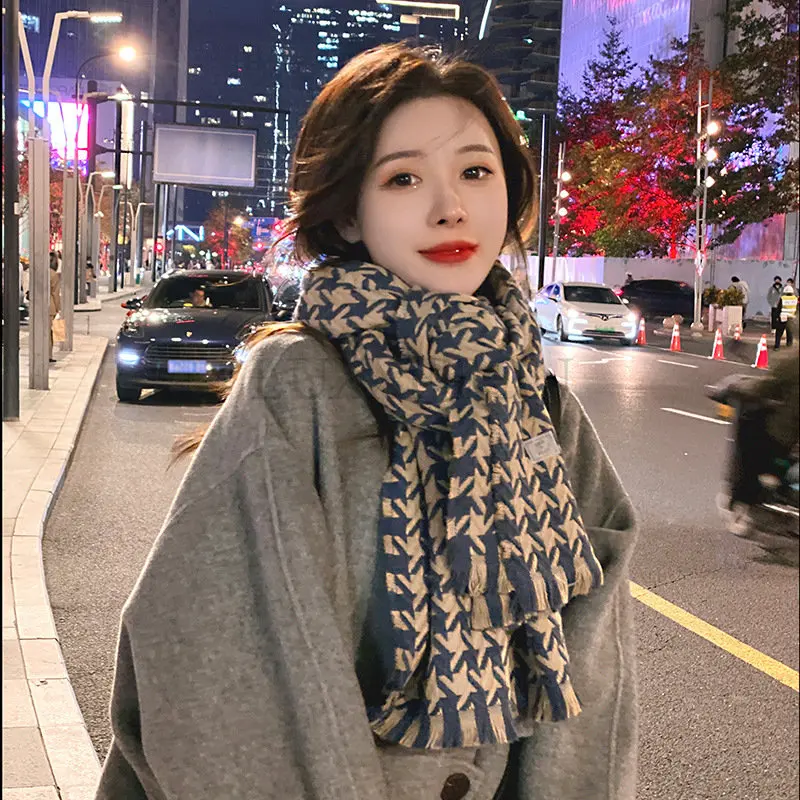 Luxury Brand Cashmere Plaid Women's Scarf Winter Warm Shawl Scarf Pasmina Long Tassel Women's Rough Blanket
Luxury Brand Cashmere Plaid Women's Scarf Winter Warm Shawl Scarf Pasmina Long Tassel Women's Rough Blanket