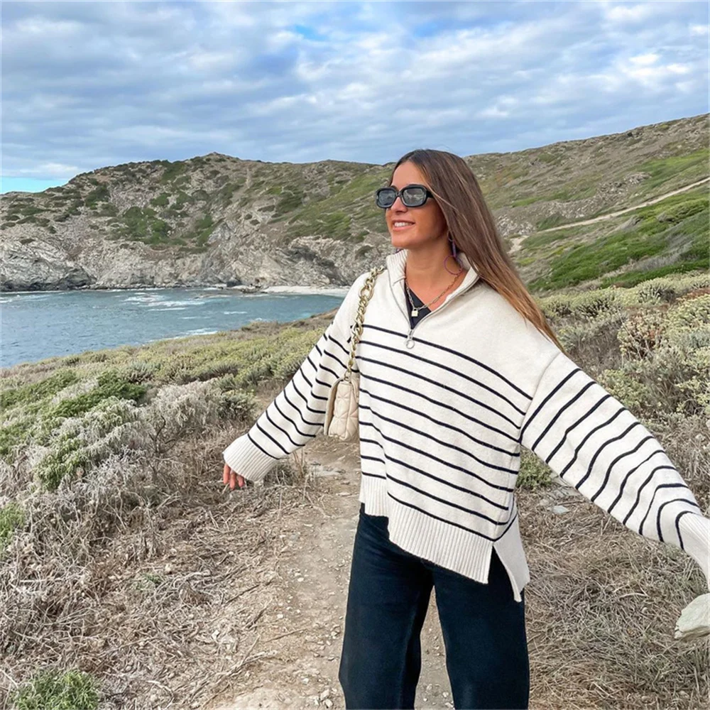 2023 early spring new retro high collar half-zipper loose casual striped pullover retro sweater women's knitting 
2023 early spring new retro high collar half-zipper loose casual striped pullover retro sweater women's knitting