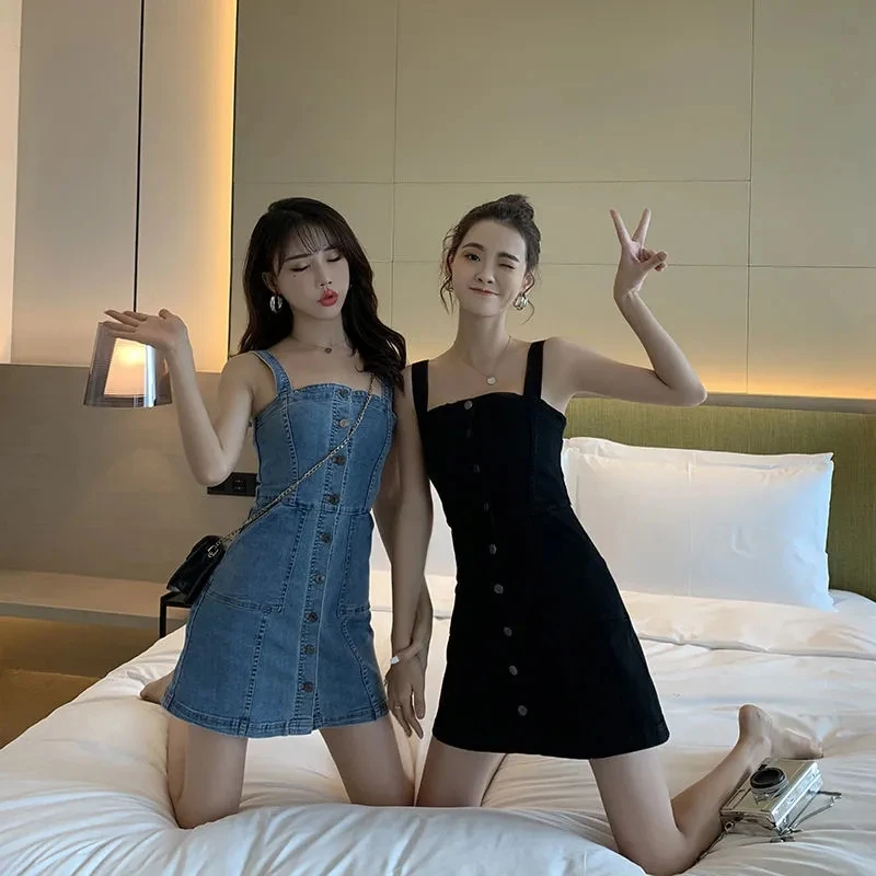 Denim Suspender Skirt Women 2023 Summer Fashion Slim Sexy Denim Dress Female Single Breasted Sleeveless A-line Slip Dresses
Denim Suspender Skirt Women 2023 Summer Fashion Slim Sexy Denim Dress Female Single Breasted Sleeveless A-line Slip Dresses
