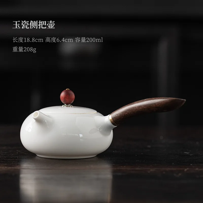 Простой нефритовый фарфоровый чайник с боковой ручкой для овечьего жира, одинарный горшок Xishi, бытовой семейный чайник с фильтром для замачивания чая
Простой нефритовый фарфоровый чайник с боковой ручкой для овечьего жира, одинарный горшок Xishi, бытовой семейный чайник с фильтром для замачивания чая