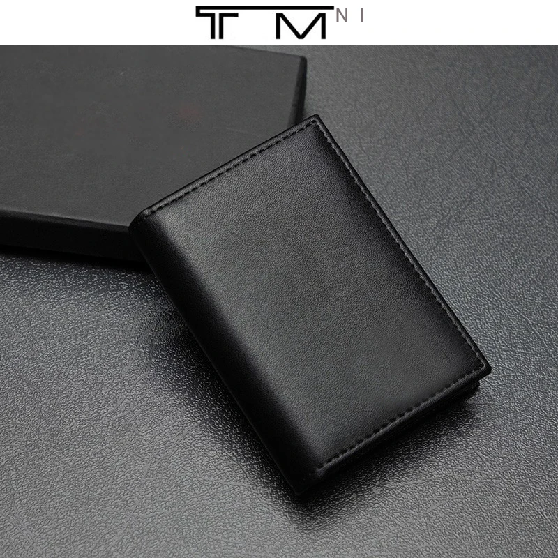 Men's black leather bag with leather business card holder
Men's black leather bag with leather business card holder