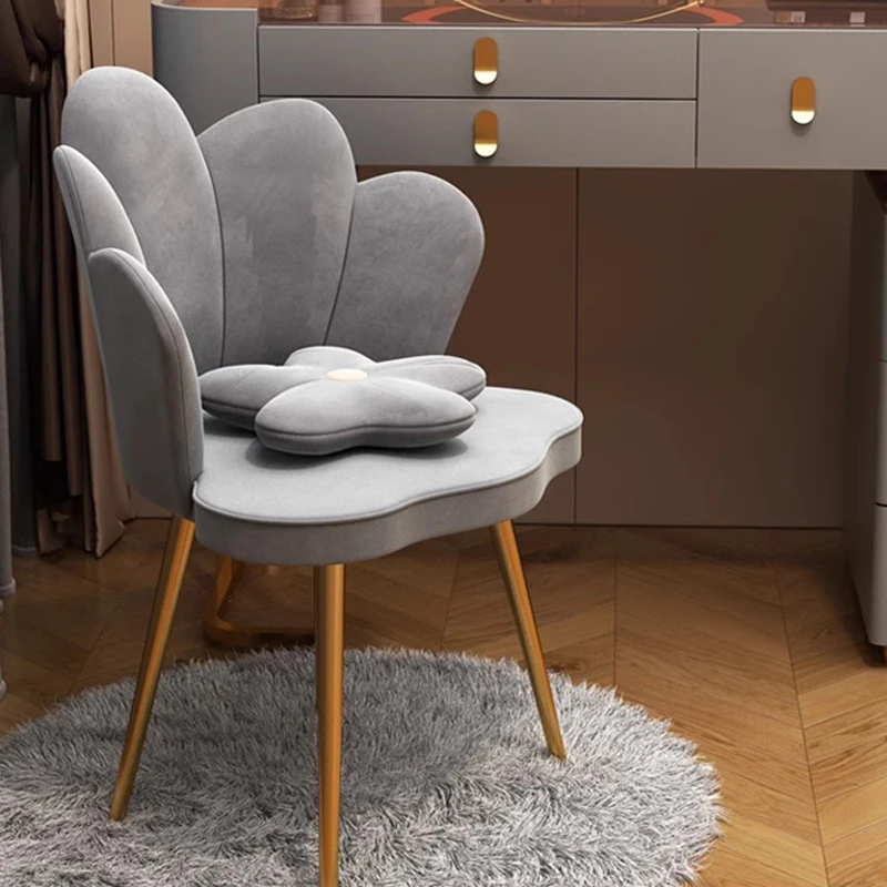 Living Room Interior Dining Chairs Salon Design Modern Luxury Dining Chair Relaxing Makeup Chaises De Salon Restaurant Furniture
Living Room Interior Dining Chairs Salon Design Modern Luxury Dining Chair Relaxing Makeup Chaises De Salon Restaurant Furniture