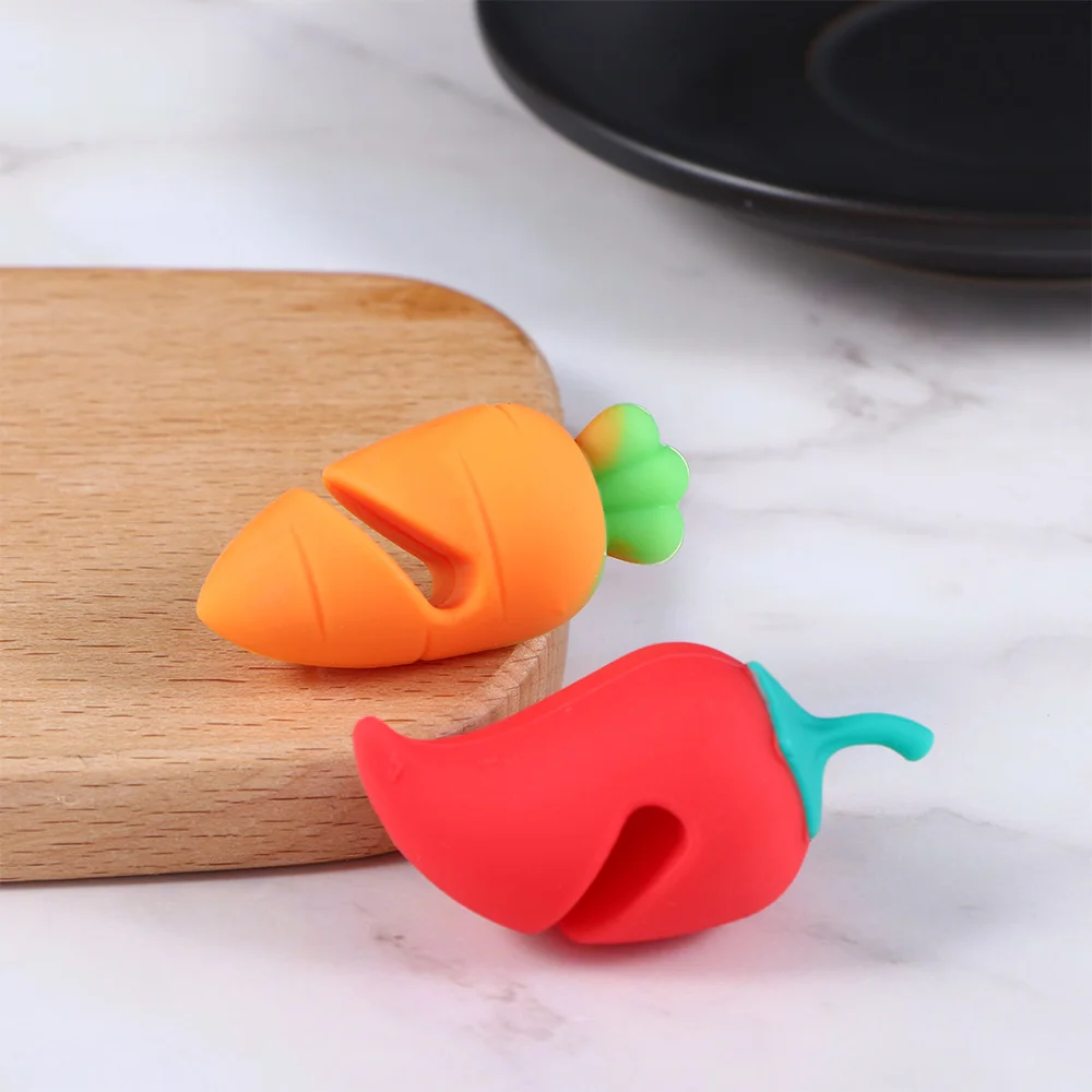 Splash-Proof Pot Lid Holder Silicone Heat-Resistant Overflow-Proof Plug Pot Lid Lifter Creative and Durable Special Kitchen Tool
Splash-Proof Pot Lid Holder Silicone Heat-Resistant Overflow-Proof Plug Pot Lid Lifter Creative and Durable Special Kitchen Tool