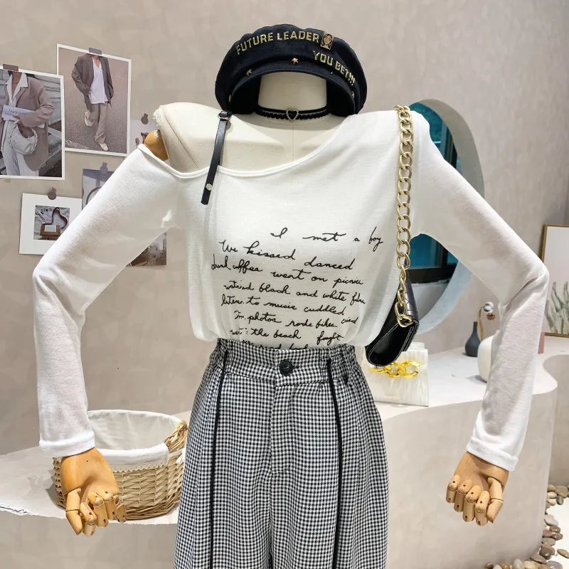 Niche Design New Women 2022 Summer Letter Loose Off Shoulder Suspender Sunscreen Blouse Bottomed Blouse Top Long Sleeve T-shirt
Niche Design New Women 2022 Summer Letter Loose Off Shoulder Suspender Sunscreen Blouse Bottomed Blouse Top Long Sleeve T-shirt