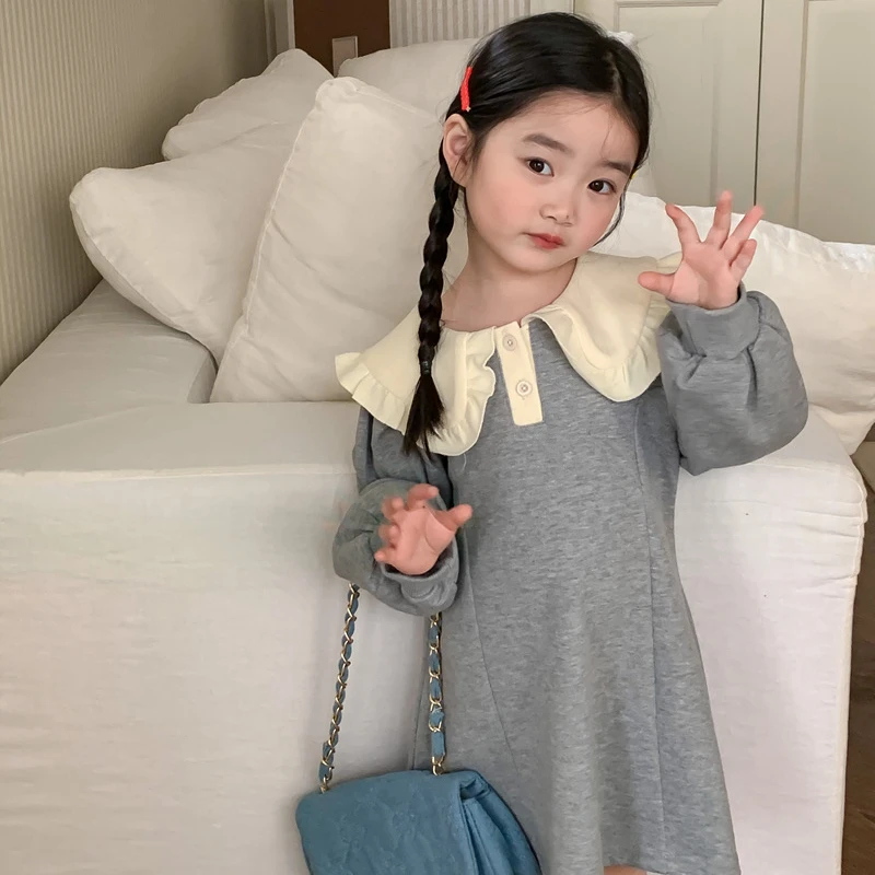 4640C Korea Children's Clothes Girl's Dress 2023 Spring New Girls Dress Stitching Contrast Ruffled Collar Sweet Girl Dress
4640C Korea Children's Clothes Girl's Dress 2023 Spring New Girls Dress Stitching Contrast Ruffled Collar Sweet Girl Dress