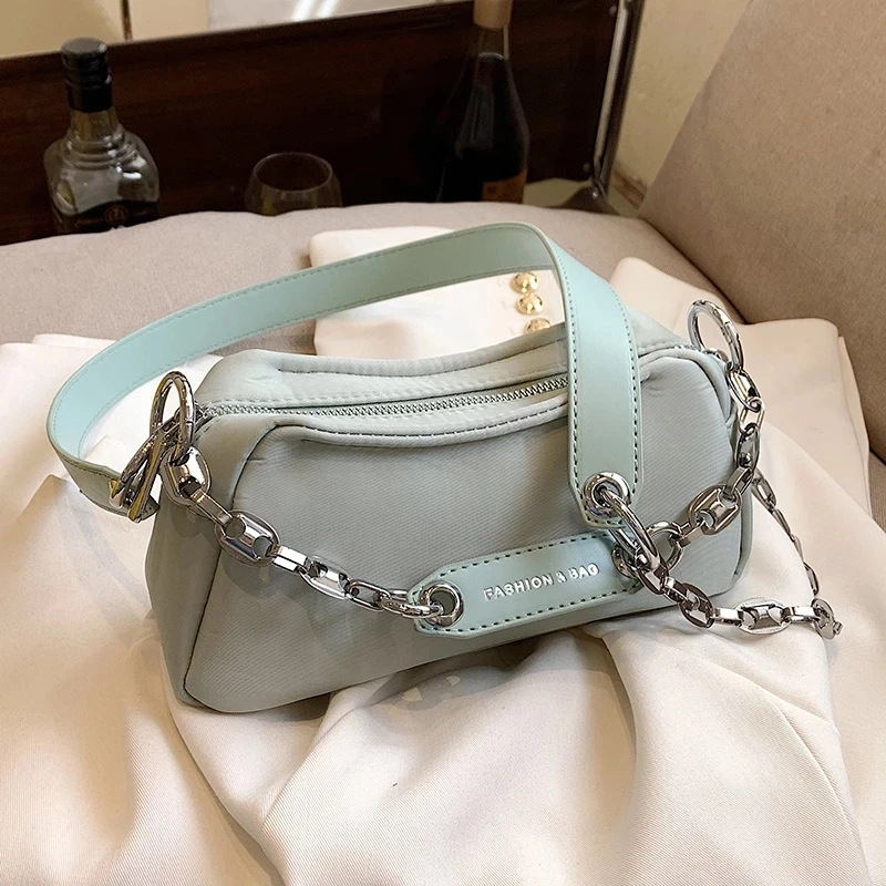 Luxury Chain Crossbody Messenger Bags Shoulder Bag 2022 Small Soft Summer New Trendy Branded Women Designer Fashion Handbags Pur
Luxury Chain Crossbody Messenger Bags Shoulder Bag 2022 Small Soft Summer New Trendy Branded Women Designer Fashion Handbags Pur
