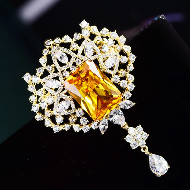 Korean Version of Fashion Imitation Emerald Zircon Brooch Elegant Palace Style Retro Clothing Pin Coat Coat Accessories Women
Korean Version of Fashion Imitation Emerald Zircon Brooch Elegant Palace Style Retro Clothing Pin Coat Coat Accessories Women