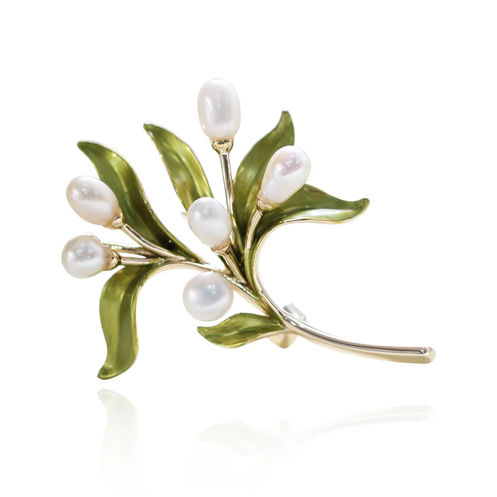 

Natural Freshwater Pearl Olive Brooch Simple Graceful Corsage Coat Suit Pin Men and Women Accessories