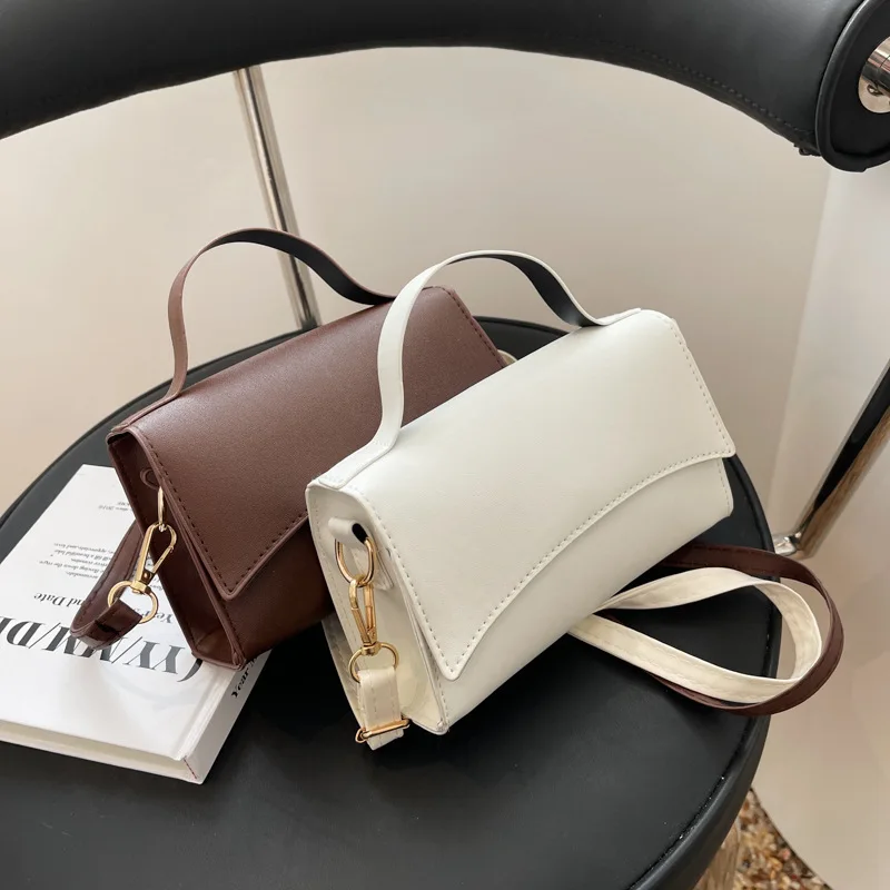 Women'S Bags Summer High-End 2022 New Fashion All-Match Messenger Bag Hand-Held Small Square Bag
Women'S Bags Summer High-End 2022 New Fashion All-Match Messenger Bag Hand-Held Small Square Bag