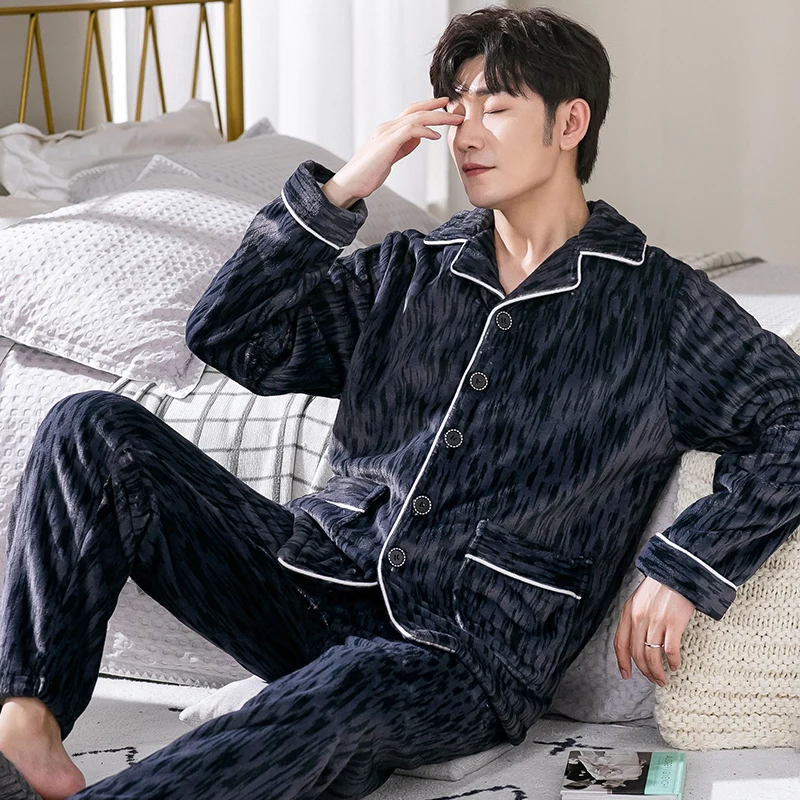 Men's plus size cardigan pajamas coral fleece winter thickening warm flannel middle-aged and elderly suits home clothes plus
Men's plus size cardigan pajamas coral fleece winter thickening warm flannel middle-aged and elderly suits home clothes plus