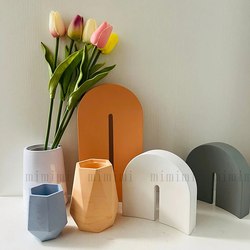 Concrete Succulent Flower Pot Mold Silicone Plaster Geometric Flower Pot Hand Craft Decoration Tool
Concrete Succulent Flower Pot Mold Silicone Plaster Geometric Flower Pot Hand Craft Decoration Tool