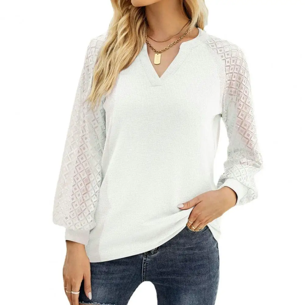

Casual Women Blouse Solid Color V-neck Waffle Hollow Lace Stitching Lantern Long Sleeve Loose Pullover Blouse Tops blusa 블라우스