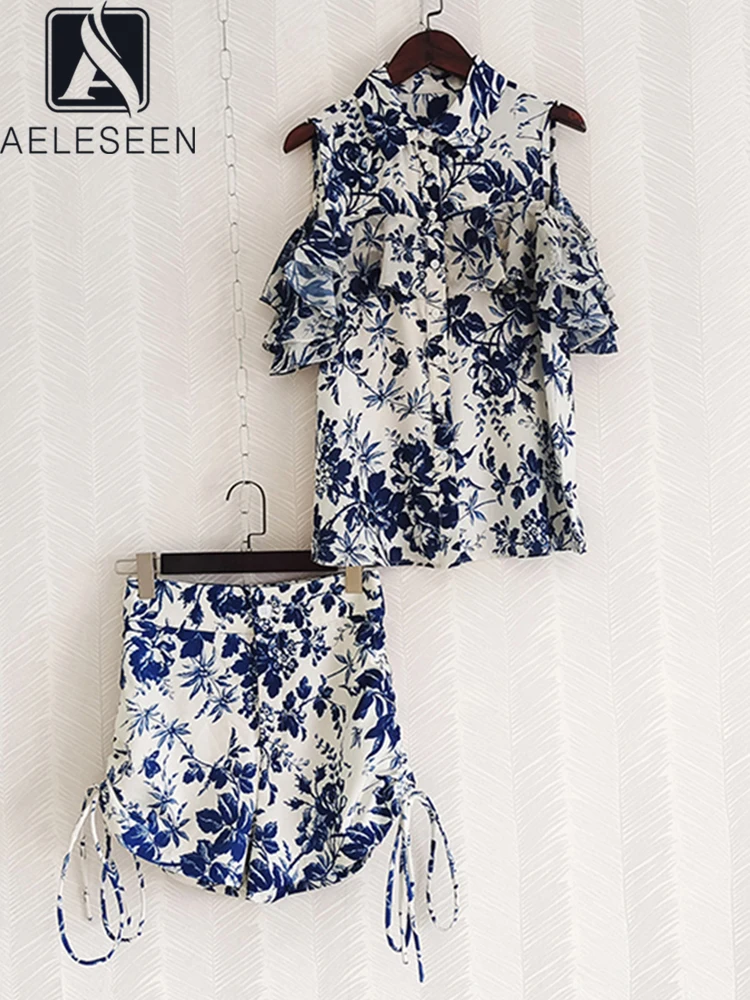 Женский модельный костюм AELESEEN с оборками, топом с открытыми плечами и цветочным принтом фарфоровой плитки и сексуальными шортами, лето 2022
Женский модельный костюм AELESEEN с оборками, топом с открытыми плечами и цветочным принтом фарфоровой плитки и сексуальными шортами, лето 2022