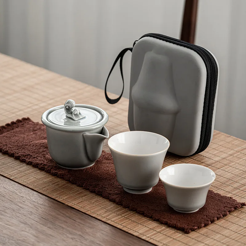 Ice Gray Glaze Quick Cup Japanese Style Kung Fu Tea Set One Pot Two Cups Outdoor Portable Travel Tea Set Chinese Gaiwan
Ice Gray Glaze Quick Cup Japanese Style Kung Fu Tea Set One Pot Two Cups Outdoor Portable Travel Tea Set Chinese Gaiwan