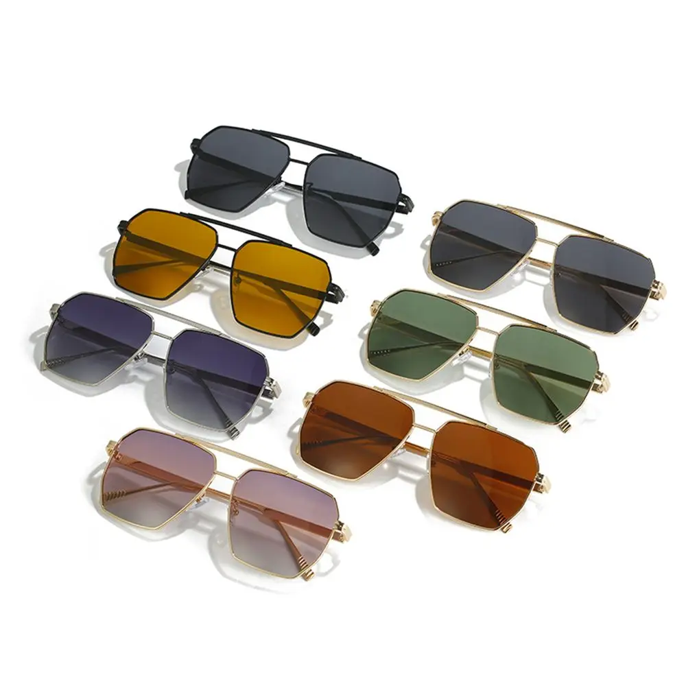 Unisex Oversized Polarized Sunglasses Trendy Women's Metal Frame Polygon Sunglasses Men's Shades Retro Lightweight Sun Glasses
Unisex Oversized Polarized Sunglasses Trendy Women's Metal Frame Polygon Sunglasses Men's Shades Retro Lightweight Sun Glasses