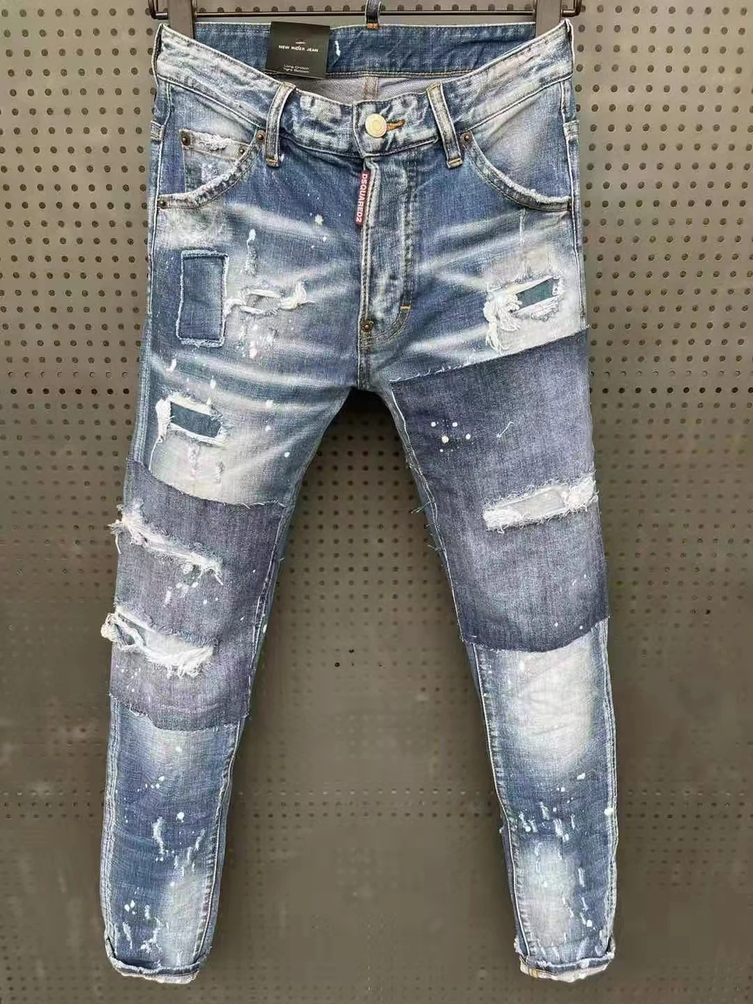 2022 New Dsquared2 Women's/Men's Scratched Spliced Ripped Patch Designs Painted Fashion Pencil Pants Jeans 067#
2022 New Dsquared2 Women's/Men's Scratched Spliced Ripped Patch Designs Painted Fashion Pencil Pants Jeans 067#