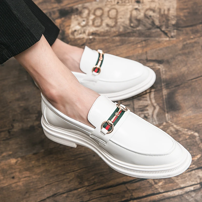 PU Leather Cowhide Brand Luxury Men Casual Driving Designer White Black Loafers Mens Moccasins Italian Wedding Dress Shoes Men
PU Leather Cowhide Brand Luxury Men Casual Driving Designer White Black Loafers Mens Moccasins Italian Wedding Dress Shoes Men