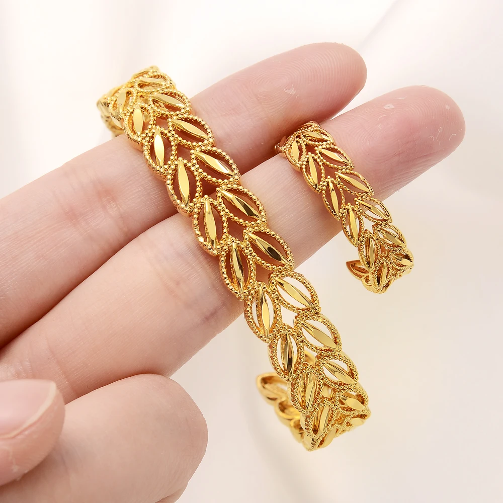Bangrui Fashion Adjustable Gold Color Bracelet Ring High Quality Jewelry For Dubai Africa Arab Women Jewelry Party Gift
Bangrui Fashion Adjustable Gold Color Bracelet Ring High Quality Jewelry For Dubai Africa Arab Women Jewelry Party Gift
