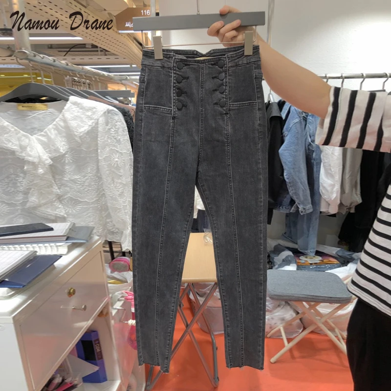 Namou Drane 2022 Slim Fashion Early Spring All-match New Personality Korean Version Double Breasted High Waist Long Jeans Women 
Namou Drane 2022 Slim Fashion Early Spring All-match New Personality Korean Version Double Breasted High Waist Long Jeans Women