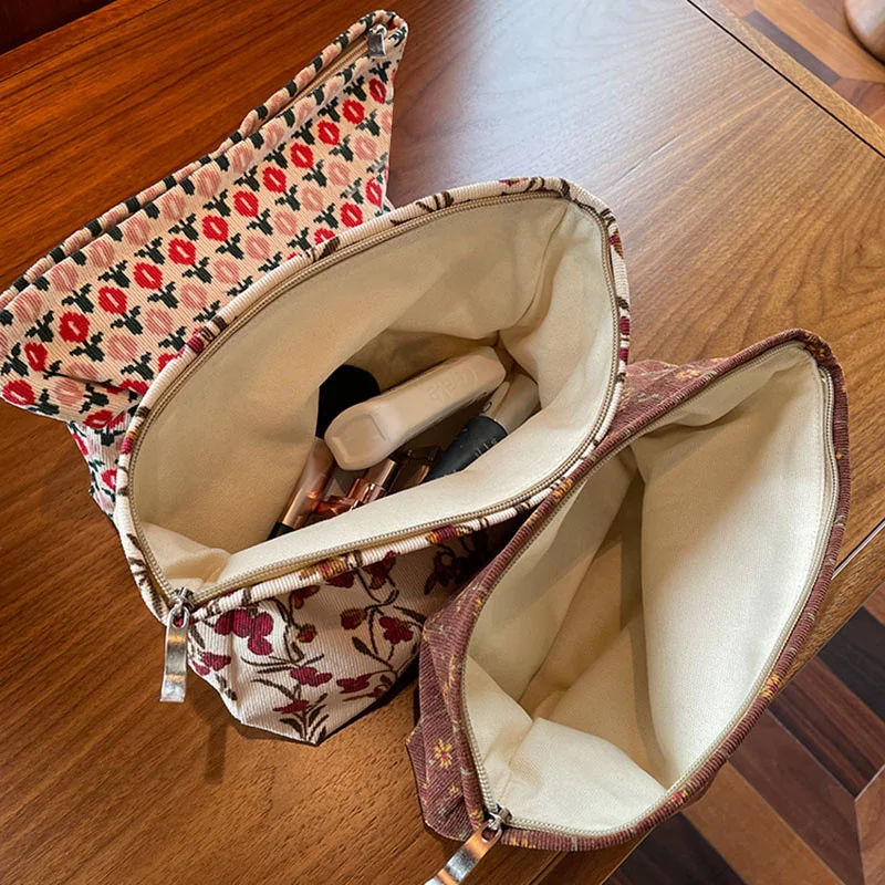 Women Beauty Corduroy Cosmetic Bag for Makeup Neseser Floral Makeup Bag Case Travel Retro Toiletry Makeup Storage Kit Bag Pouch
Women Beauty Corduroy Cosmetic Bag for Makeup Neseser Floral Makeup Bag Case Travel Retro Toiletry Makeup Storage Kit Bag Pouch