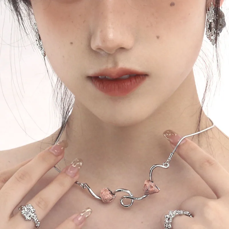 Kimitoshi Summertime Exaggerated Personality Volcano N atural Stone Light Luxury Necklace
Kimitoshi Summertime Exaggerated Personality Volcano N atural Stone Light Luxury Necklace