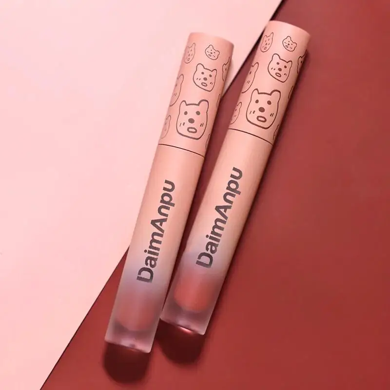 Moisturizing Velvet Matte Lipstick 6 Colors Waterproof Lasting Colored Soft Mist Lipgloss Red Lip Tint Mud Pink Bear Lip Gloss
Moisturizing Velvet Matte Lipstick 6 Colors Waterproof Lasting Colored Soft Mist Lipgloss Red Lip Tint Mud Pink Bear Lip Gloss
