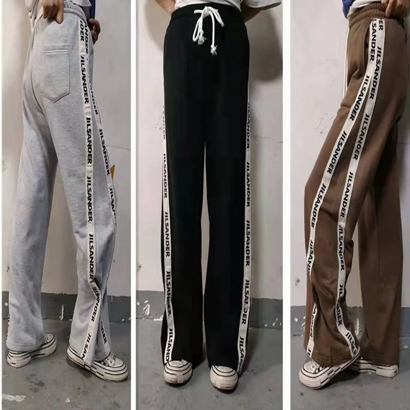 New style side Jils Sanders letter splicing straight casual pants women's high waist all-match floor mopping wide-leg pants men
New style side Jils Sanders letter splicing straight casual pants women's high waist all-match floor mopping wide-leg pants men