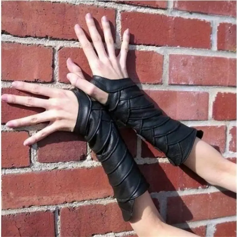 1 Pair European Gothic Medieval Style Fashion Leather Wristband Steampunk Solid Color Long Gloves Cosplay Photography Props
1 Pair European Gothic Medieval Style Fashion Leather Wristband Steampunk Solid Color Long Gloves Cosplay Photography Props