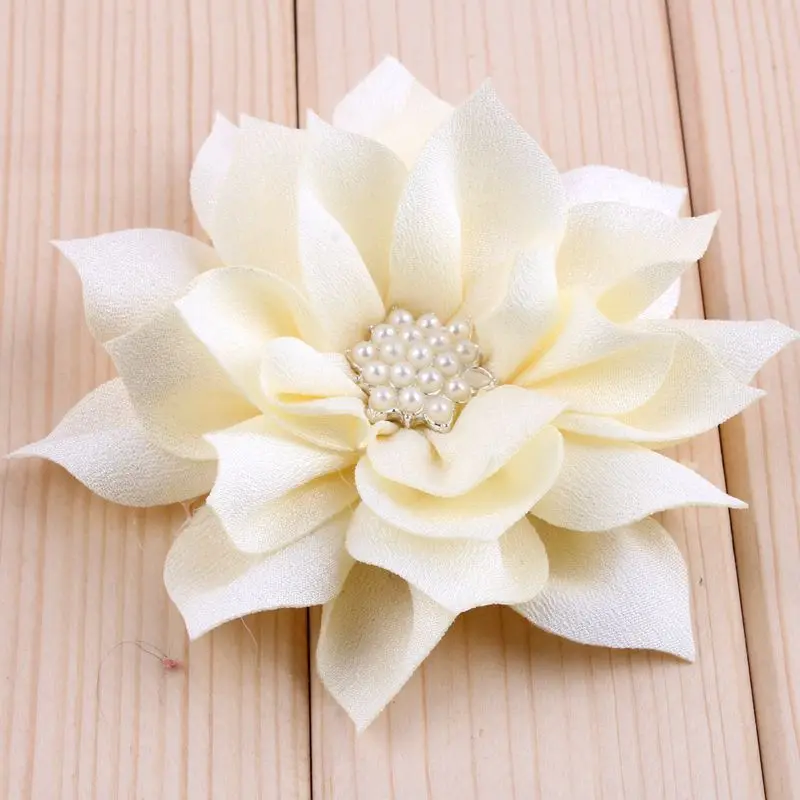 20Pieces/Lot Size 9Cm Fabric Flowers With Artificial Pearl Rhinestone Hand DIY Wedding Boutonniere Gilr Hair Cloth Accessoires
20Pieces/Lot Size 9Cm Fabric Flowers With Artificial Pearl Rhinestone Hand DIY Wedding Boutonniere Gilr Hair Cloth Accessoires