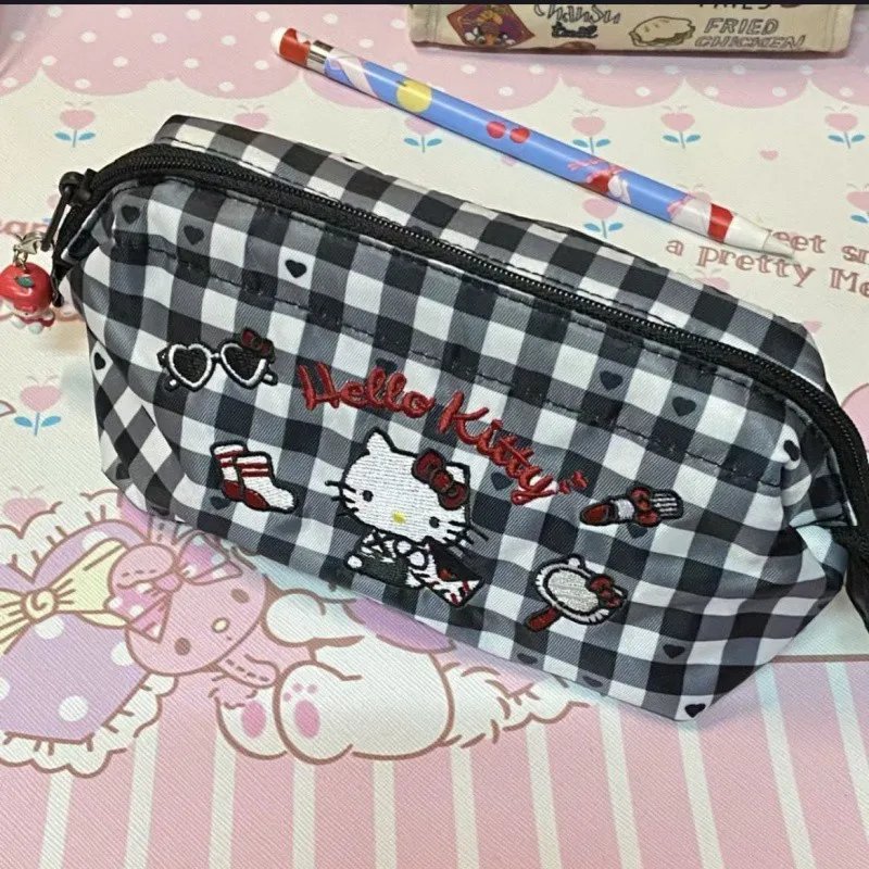 Kawaii Sanrio Hello Kitty Large Capacity Embroidery Plaid Pencil Case Student Stationery Bag Birthday Christmas Gift Peripheral
Kawaii Sanrio Hello Kitty Large Capacity Embroidery Plaid Pencil Case Student Stationery Bag Birthday Christmas Gift Peripheral