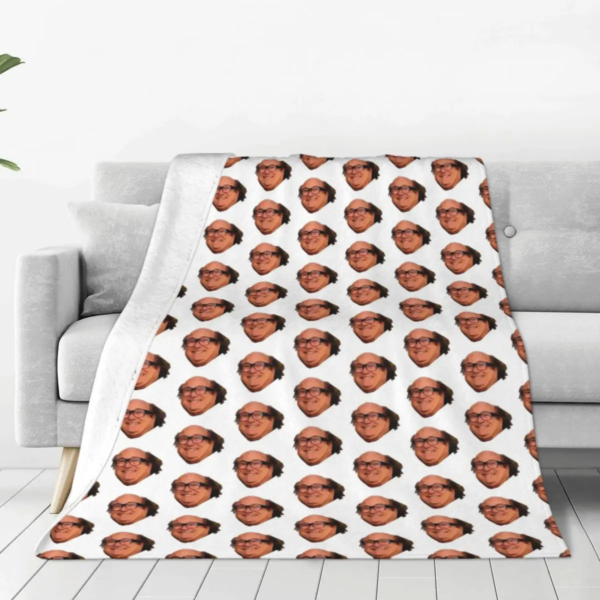Danny DeVito Prism Funny Flannel Fleece Blanket For Kids Teens Adults Soft Cozy Warm Fuzzy
Danny DeVito Prism Funny Flannel Fleece Blanket For Kids Teens Adults Soft Cozy Warm Fuzzy
