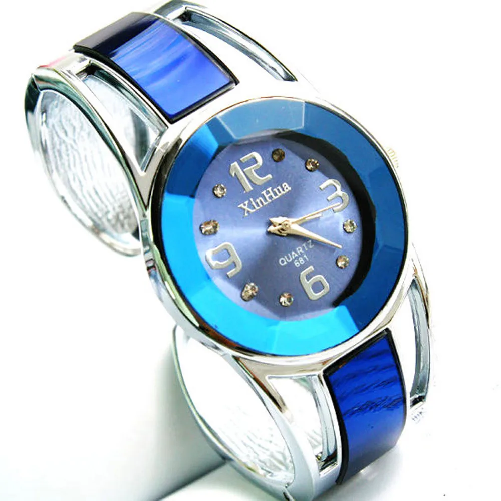 Womens Alloy Band Quartz Analog Dress Bracelet Wrist Watch Irregular Shape Dial Creative Design Gift Relogio Reloj Hombre Q
Womens Alloy Band Quartz Analog Dress Bracelet Wrist Watch Irregular Shape Dial Creative Design Gift Relogio Reloj Hombre Q