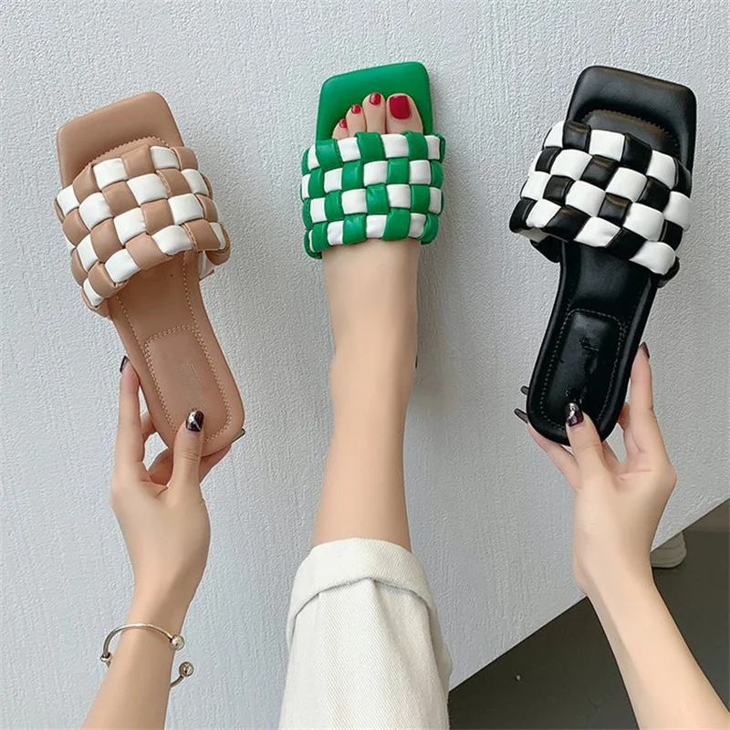 Женские тапочки, новинка 2022, летняя одежда, плетеные сандалии карамельных цветов с квадратным носком и плоским дном, тапочки, женская обувь
Женские тапочки, новинка 2022, летняя одежда, плетеные сандалии карамельных цветов с квадратным носком и плоским дном, тапочки, женская обувь