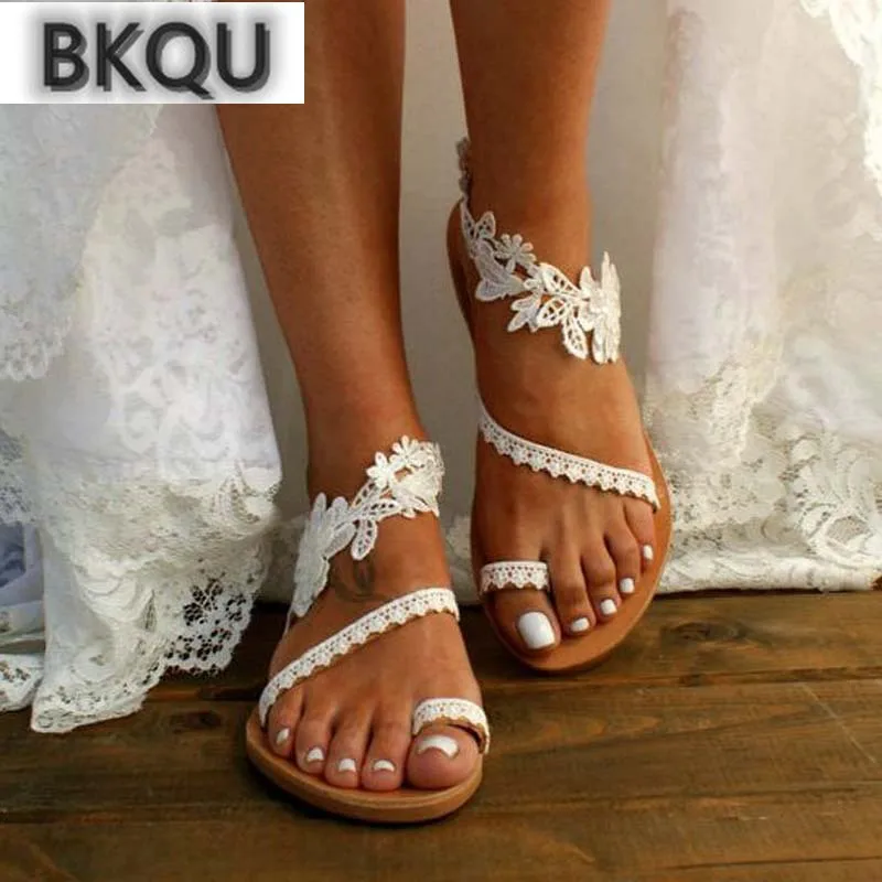2022 summer new women's sandals large size bohemian flower set toe casual flat Roman women's sandals
2022 summer new women's sandals large size bohemian flower set toe casual flat Roman women's sandals