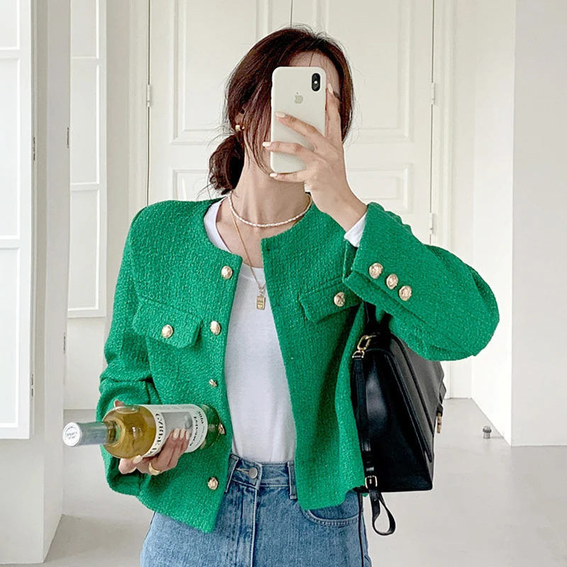 Clothland Women Elegant Solid Tweed Jacket Single Breasted Long Sleeve O Neck Coat Basic Vintage Blue Green Casual Tops CA783
Clothland Women Elegant Solid Tweed Jacket Single Breasted Long Sleeve O Neck Coat Basic Vintage Blue Green Casual Tops CA783