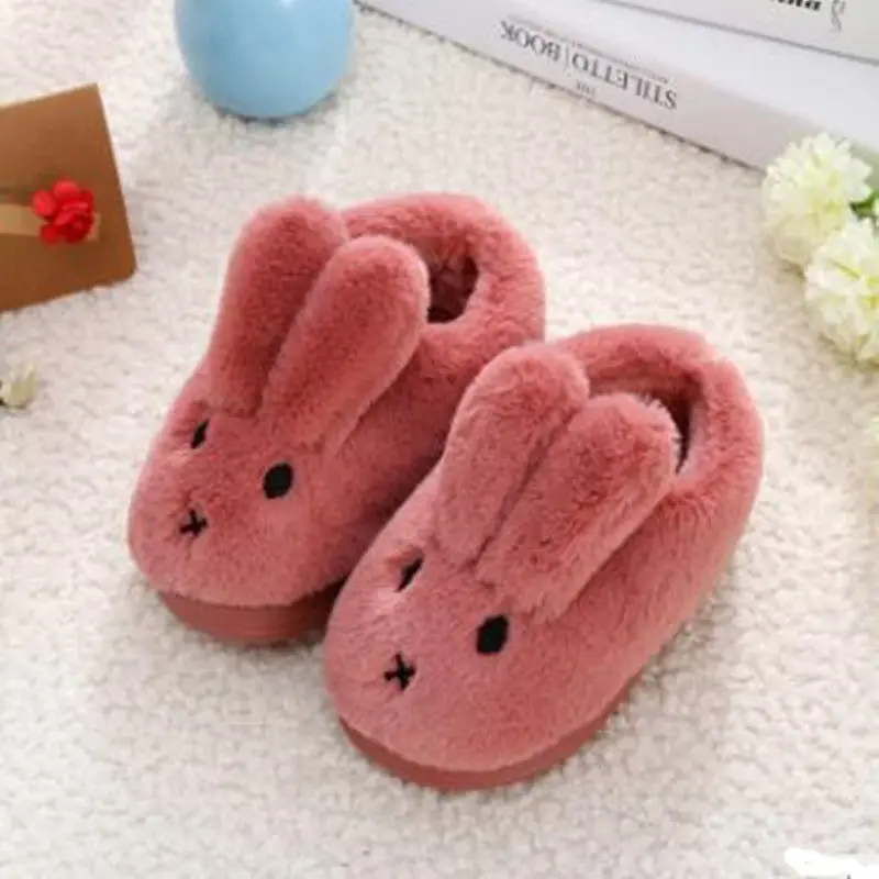 Children's Cotton Slippers Winter Cartoon Warm Feet Comfortable Non-slip Soft-soled Cotton Boys Girls Warm Home Cotton Shoes
Children's Cotton Slippers Winter Cartoon Warm Feet Comfortable Non-slip Soft-soled Cotton Boys Girls Warm Home Cotton Shoes