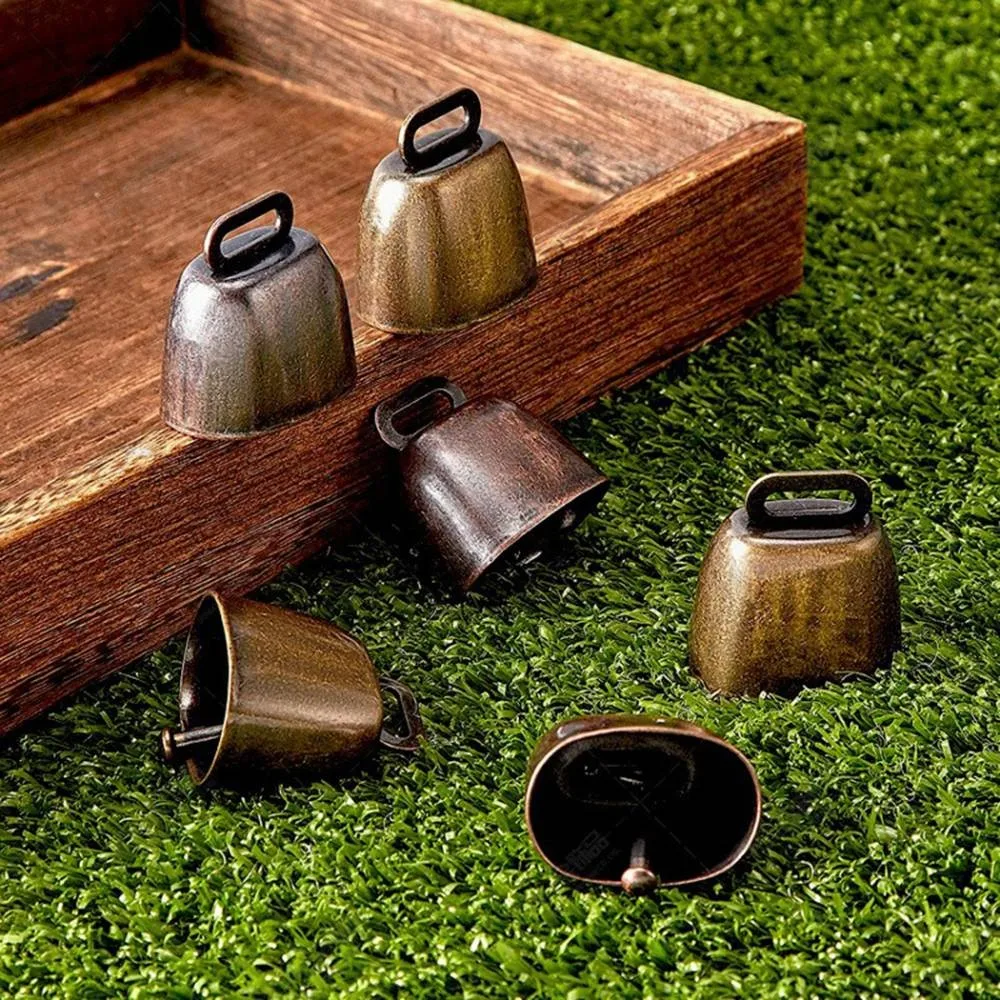 Grazing Bell Cow Horse Sheep Anti-Lost Iron Bells Farm Copper Loud Crisp Spread DIY Accessories Christmas Pet Pendant Decoration
Grazing Bell Cow Horse Sheep Anti-Lost Iron Bells Farm Copper Loud Crisp Spread DIY Accessories Christmas Pet Pendant Decoration