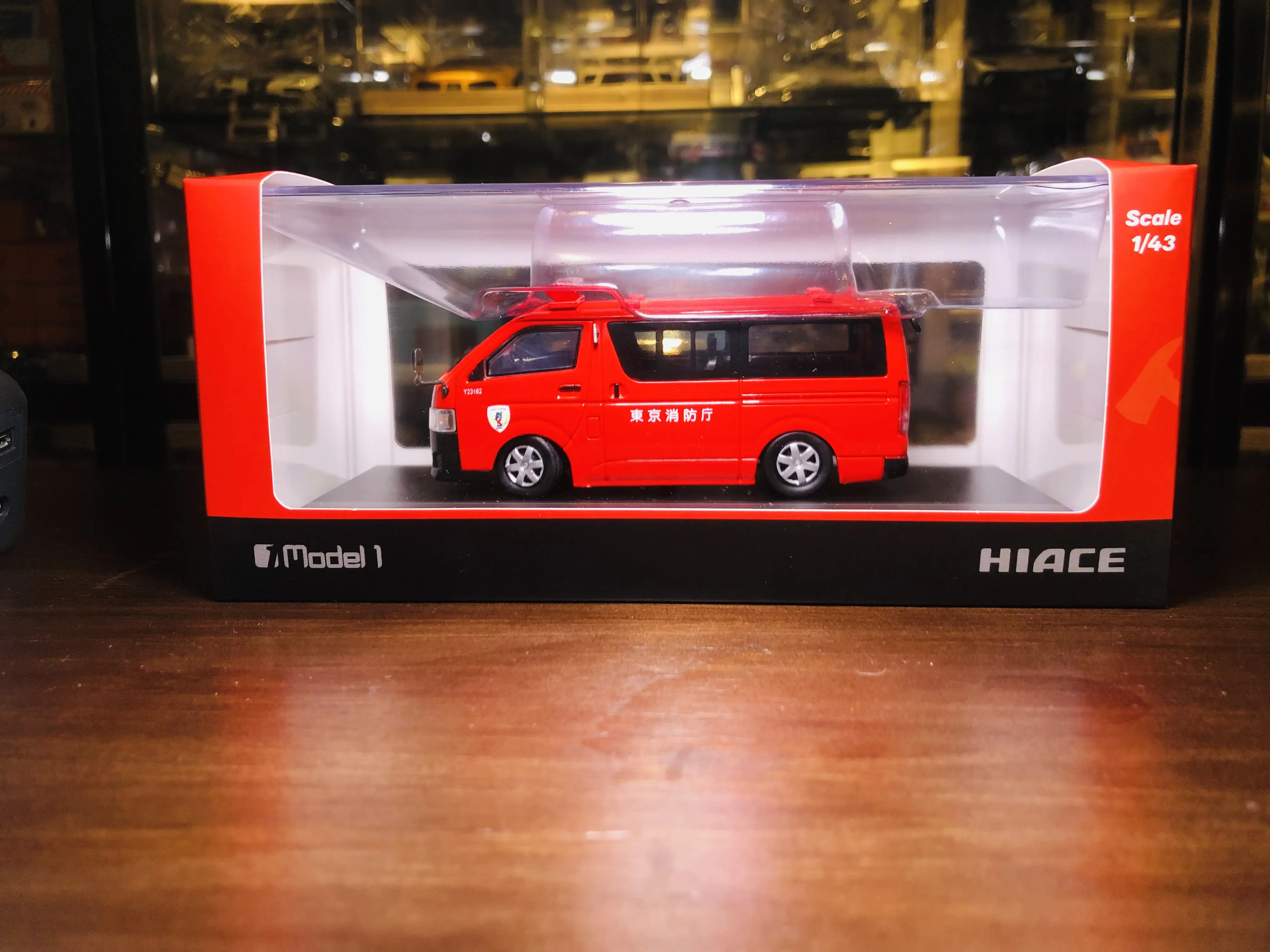 Модель литая автомобиля Model1 1:43 Hiace, Токийская антенна, коллекция автомобилей, лимитированный выпуск, хобби-игрушки 
Модель литая автомобиля Model1 1:43 Hiace, Токийская антенна, коллекция автомобилей, лимитированный выпуск, хобби-игрушки