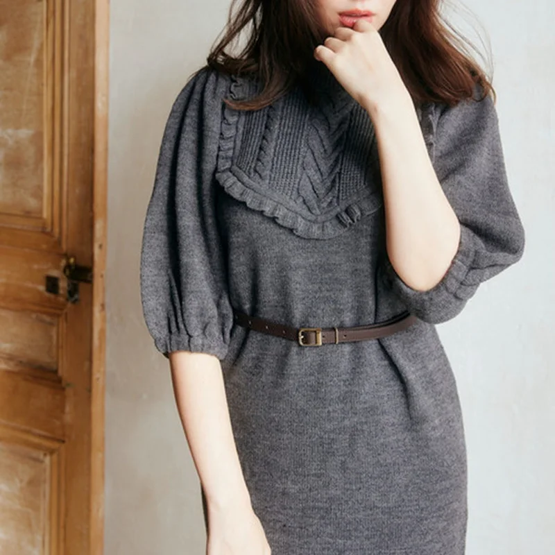 Женское трикотажное платье с коротким рукавом, воланом и поясом
Женское трикотажное платье с коротким рукавом, воланом и поясом