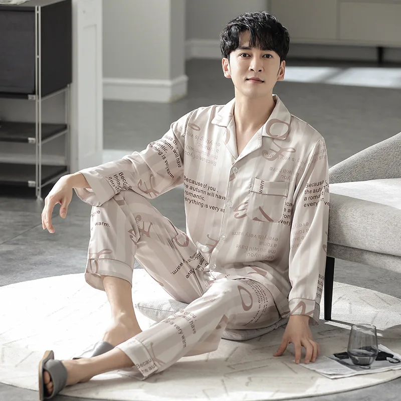 Летняя мужская атласная пижама в полоску, с длинным рукавом
Летняя мужская атласная пижама в полоску, с длинным рукавом