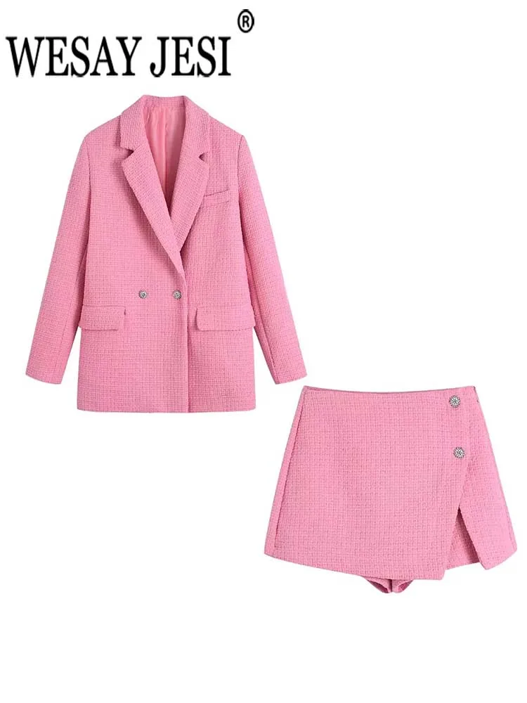 Женский офисный комплект WESAY JESI, однотонный розовый двубортный пиджак с отложным воротником и V-образным вырезом + шорты-кюлоты, облегающие ш...
Женский офисный комплект WESAY JESI, однотонный розовый двубортный пиджак с отложным воротником и V-образным вырезом + шорты-кюлоты, облегающие ш...