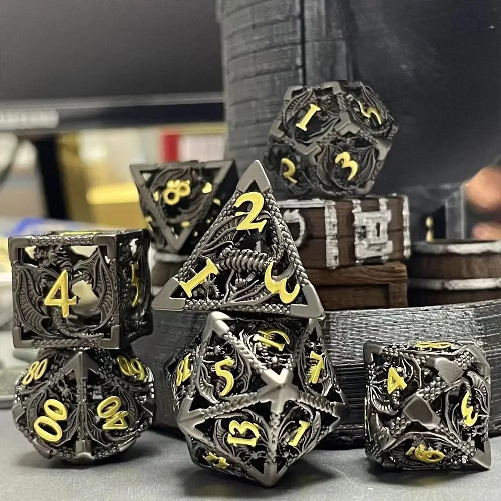 Shadowrun Pathfinder ролевая роль для подземей и драконов для Dnd полый металлический набор игральных костей D20 D12 D8 D6
Shadowrun Pathfinder ролевая роль для подземей и драконов для Dnd полый металлический набор игральных костей D20 D12 D8 D6