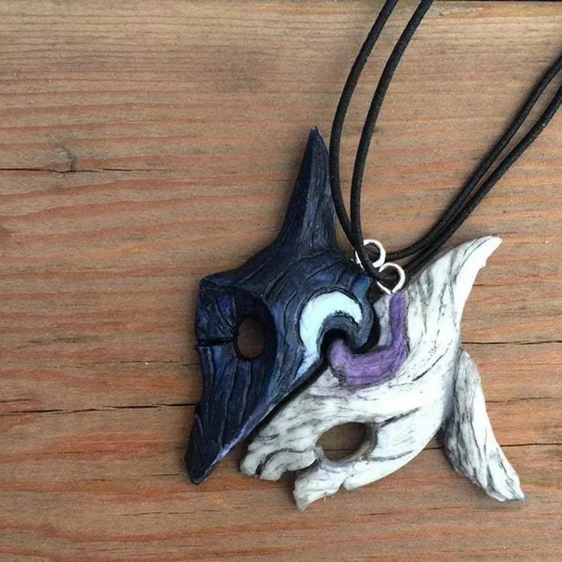 Fashion Personality Retro Sheep Wolf Couple Pendant Necklace Black White Splice Game Animal Mask Double Color Necklace Jewelry
Fashion Personality Retro Sheep Wolf Couple Pendant Necklace Black White Splice Game Animal Mask Double Color Necklace Jewelry