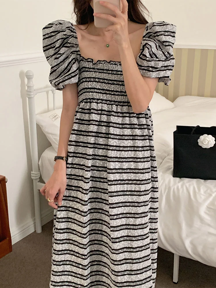 Korean Chic Retro Temperament Square Collar Waist Closed Bubble Sleeve Stripe Dress For Women 2022 Summer New Style N778
Korean Chic Retro Temperament Square Collar Waist Closed Bubble Sleeve Stripe Dress For Women 2022 Summer New Style N778