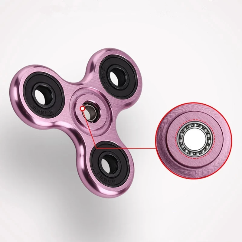 70mm Triangle Finger Aluminum Alloy Metal Spinner No Box R188 Bearing Turn for 5 Minutes Child Toys Decompression Toy Spinner
70mm Triangle Finger Aluminum Alloy Metal Spinner No Box R188 Bearing Turn for 5 Minutes Child Toys Decompression Toy Spinner