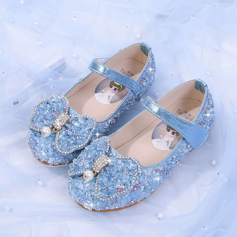 New Spring/Autumn Girls Princess Flats Dress Performance Fashion Rhinestones Crystal Dance Shoes Kids Children Baby 02
New Spring/Autumn Girls Princess Flats Dress Performance Fashion Rhinestones Crystal Dance Shoes Kids Children Baby 02