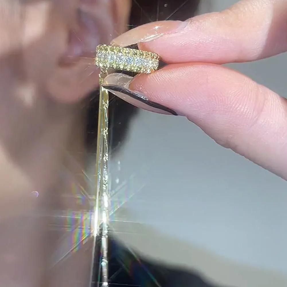2022 New Fashion Zircon Shining C Shape Long Tassel Ear Cuff No Piercing Earrings Female Design Simple Ear Clip Party Jewelry
2022 New Fashion Zircon Shining C Shape Long Tassel Ear Cuff No Piercing Earrings Female Design Simple Ear Clip Party Jewelry