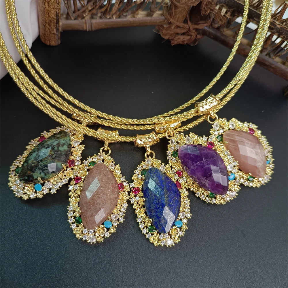 Natural Strawberry Crystal Blue Gold Sun Stone Pendant Women's Necklace Luxury Ladies Party Exquisite Clavicle Chain Jewelry
Natural Strawberry Crystal Blue Gold Sun Stone Pendant Women's Necklace Luxury Ladies Party Exquisite Clavicle Chain Jewelry