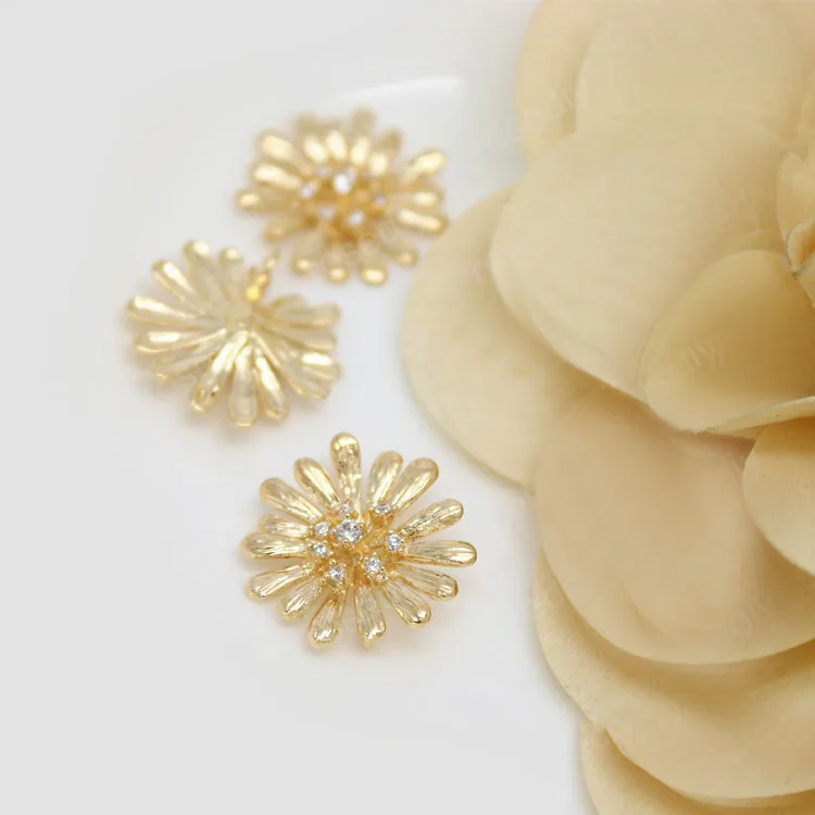 (1036)4PCS 18MM 24K Gold Color Plated Brass with Zircon 2 holes Daisy Charms Pendants High Quality Jewelry Accessories
(1036)4PCS 18MM 24K Gold Color Plated Brass with Zircon 2 holes Daisy Charms Pendants High Quality Jewelry Accessories