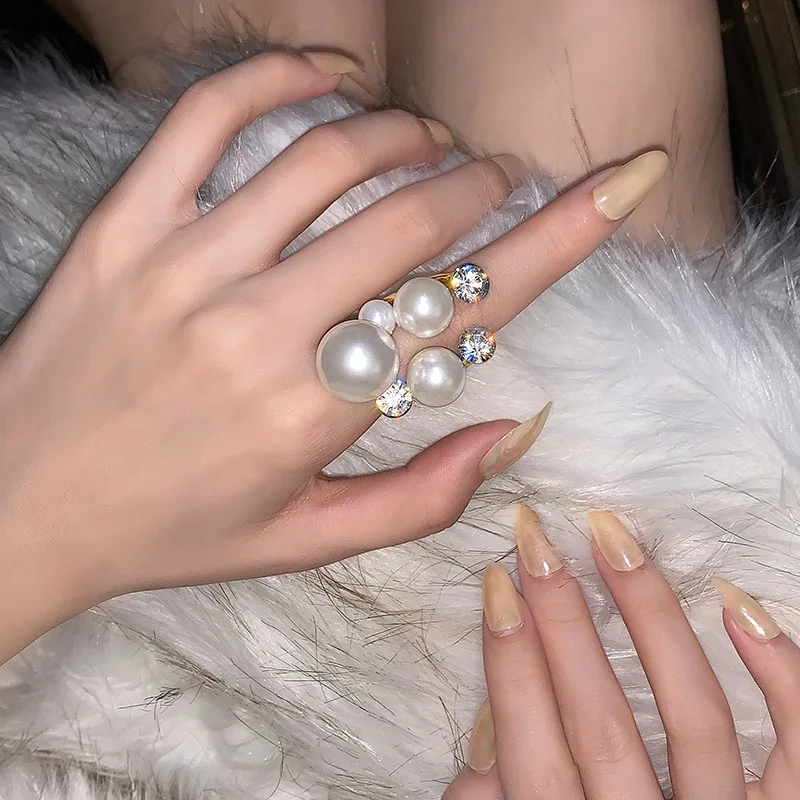 Light Luxury Pearl Open Index Finger Ring Geometric Pearl Diamond Net Red Personality Cool Style Women's Jewelry Ins Net Red
Light Luxury Pearl Open Index Finger Ring Geometric Pearl Diamond Net Red Personality Cool Style Women's Jewelry Ins Net Red